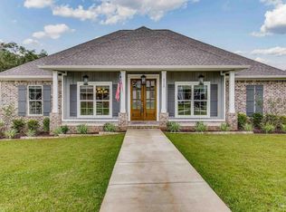 2710 Trestle Way, Cantonment, FL 32533