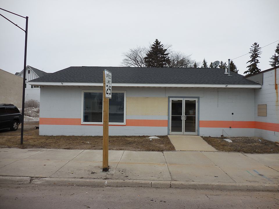 1st image of 323 Deer St