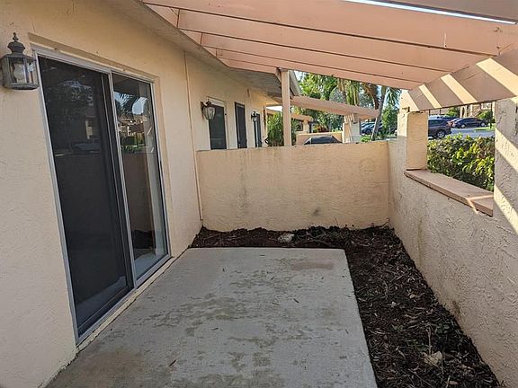 2nd image of 5620 Queen Palm Ct APT B
