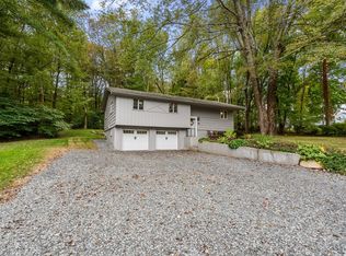 3 Richard Dr, Berlin, MA 01503