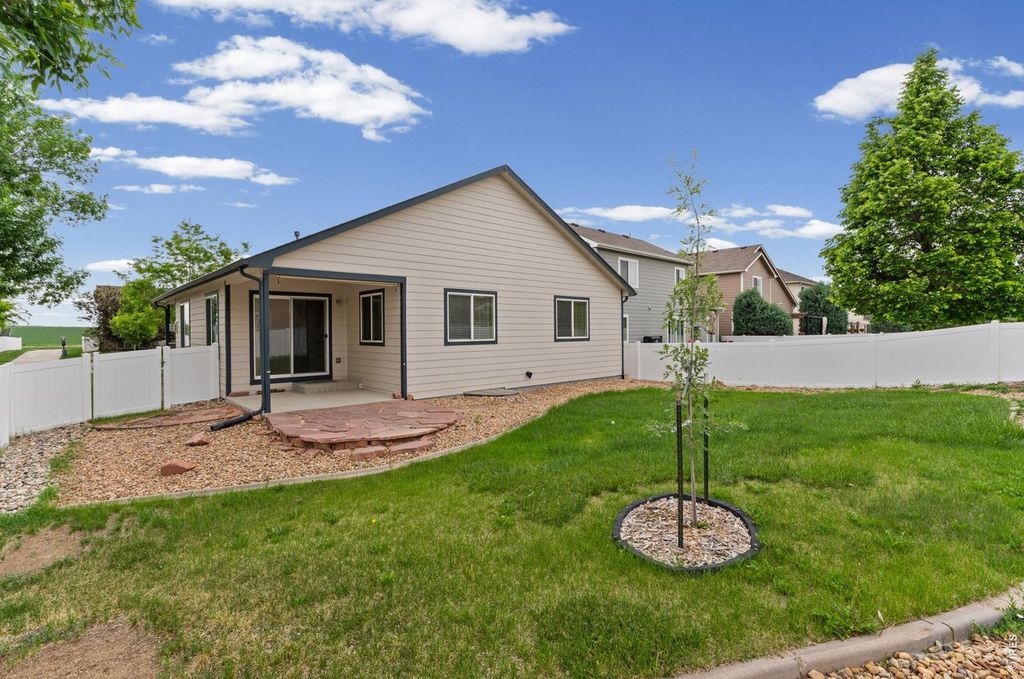 2521 Thoreau Dr