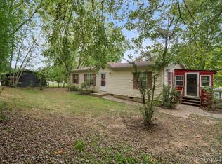 54 McClure Dr, Etowah, NC 28729