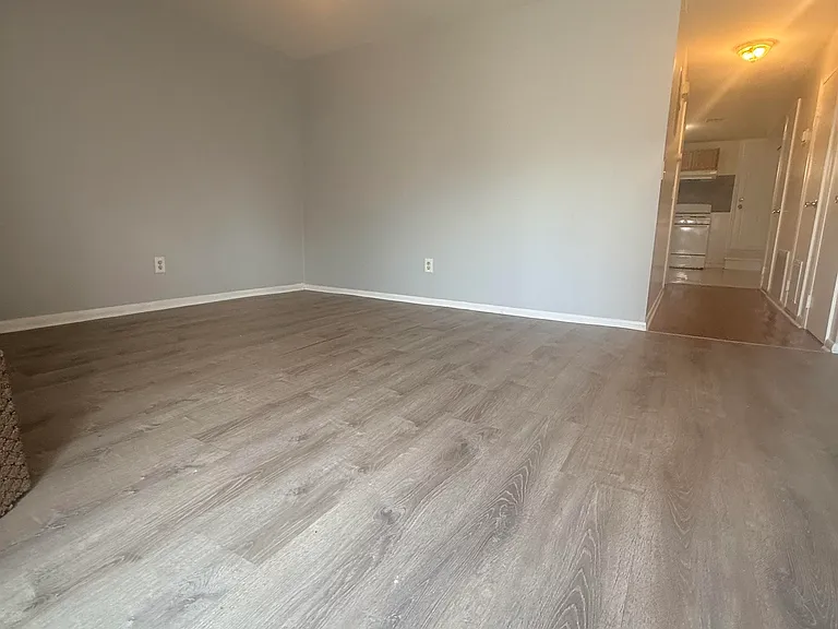 592 Bramhall Ave #1 — Photo 3