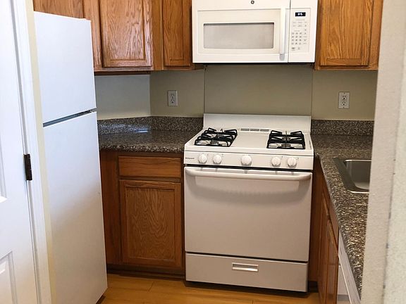3rd image of 70 Ocean Ave