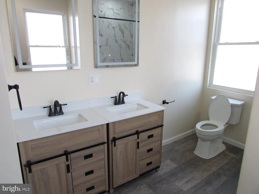 4 bed, 1.5 bath, 3496 sqft, $2,600 — Photo 1