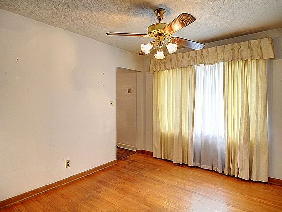 5th image of 4505 Hannah Dr