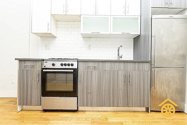1st image of 465 Lafayette Ave #1B