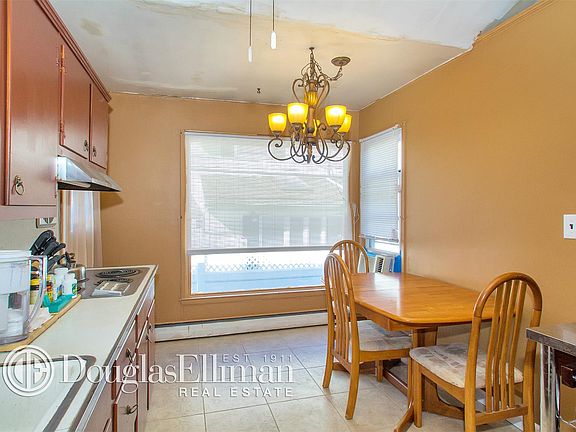 5th image of 27 Kirkwood St