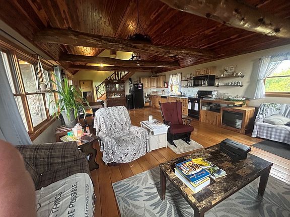 2nd image of 974 Huckleberry Rd