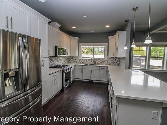 5th image of 9549 Slater Ave NE #9549
