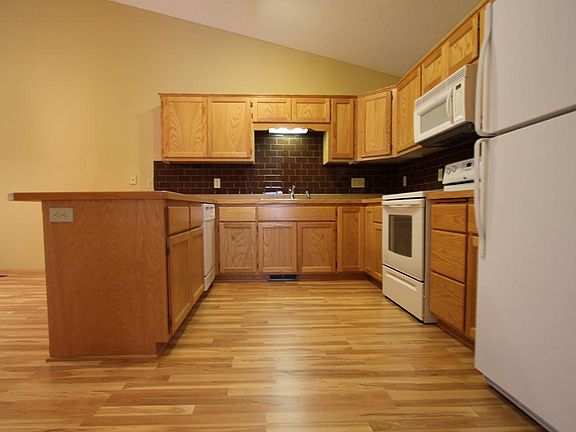 2nd image of 22216 Zion Pkwy NW
