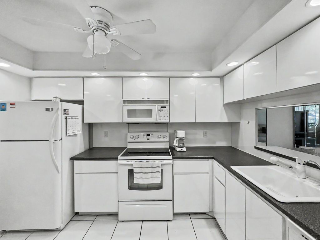 777 S FEDERAL Highway #108C, photo 6