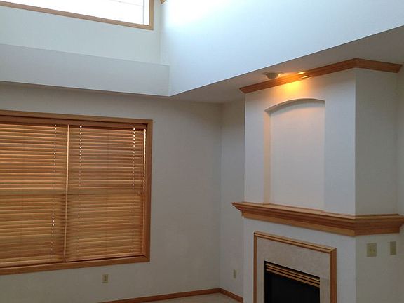 4th image of 7662 Bluebonnet Blvd
