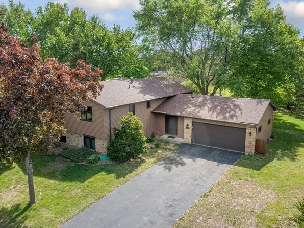 4781 Zealand Ave N, New Hope, MN 55428