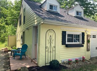 7576 Hickory Rd #B, Bedford, OH 44146