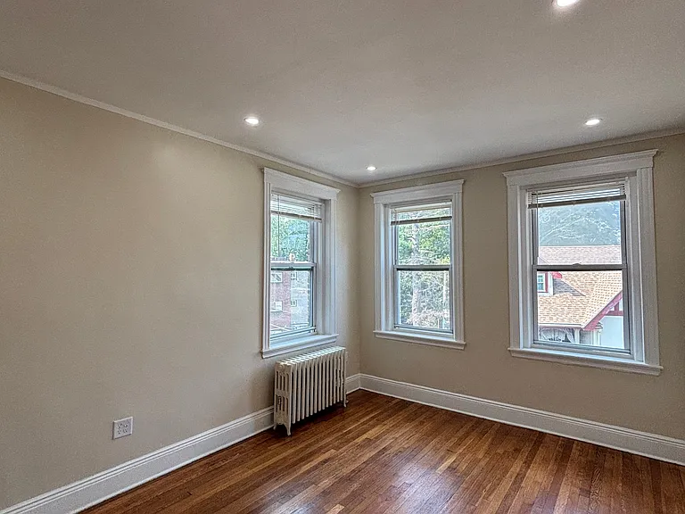 84 Sutherland Rd #14 — Photo 4