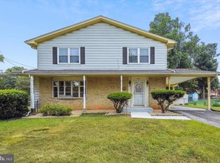 9209 Gary Ln, Upper Marlboro, MD 20774