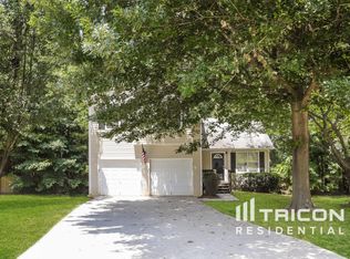3460 Millenium View Dr, Snellville, GA 30039