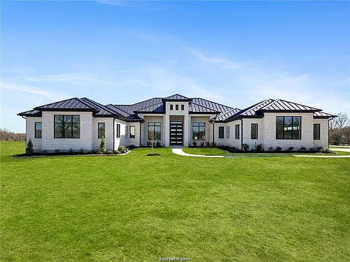 4558 Hicks Ln Photo 1