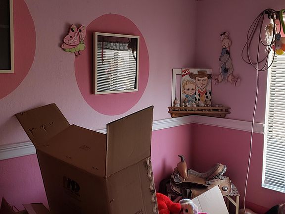 4th image of 1306 E Sabrosa Dr