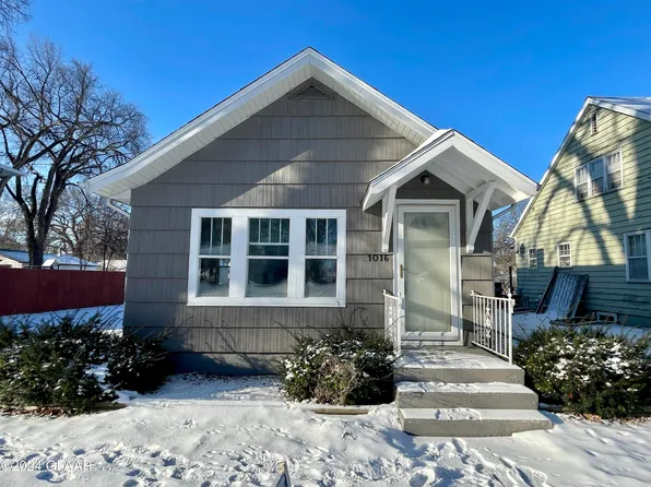 1016 Cherry St, Grand Forks, ND 58201