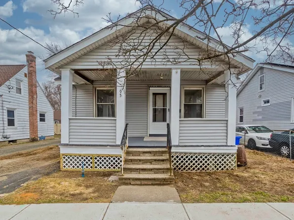 95 Margerie St, Springfield, MA 01109