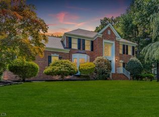 4 Mcmanus Dr, Bridgewater Twp., NJ 08807