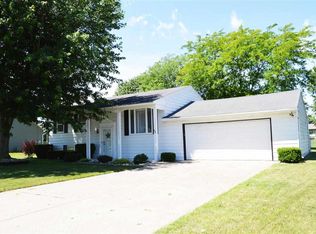 66 Sunnycrest Dr, Osceola, IN 46561