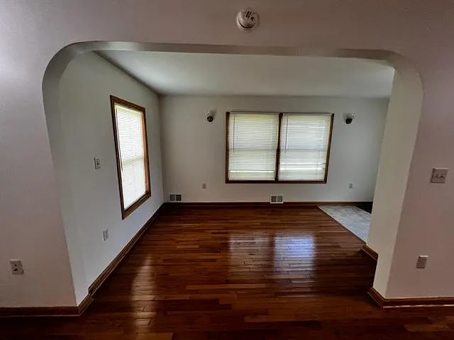 14734 Chamberlain Rd — Photo 7