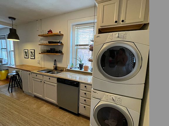 3rd image of 1215 Colley Ave APT 9