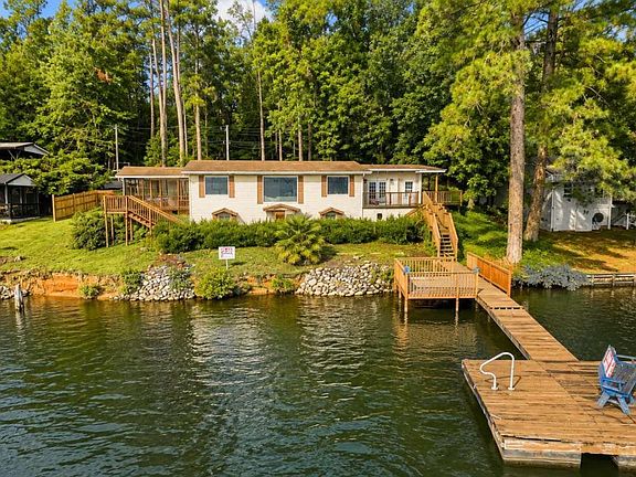 42nd image of 140 E Hamm Rd