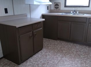 219 W Crystal Flash Rd, North Webster, IN 46555