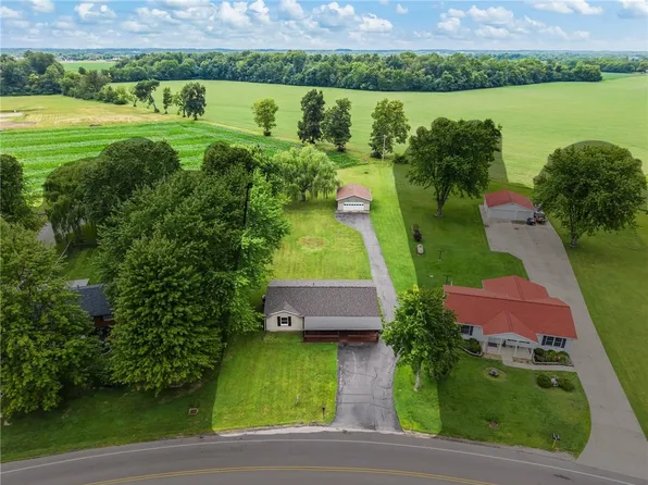 3576 Shawnee Trl, Jamestown, OH 45335