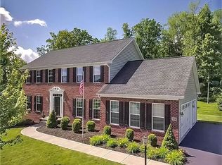 188 Sweetwater Dr, Sewickley, PA 15143