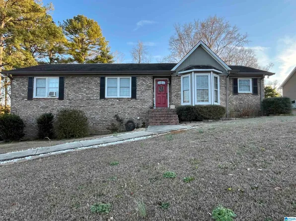 1001 Gene Rose St, Sylacauga, AL 35151