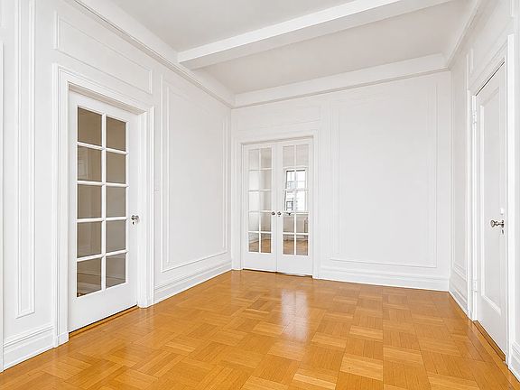 4th image of 650 W End Ave #9C