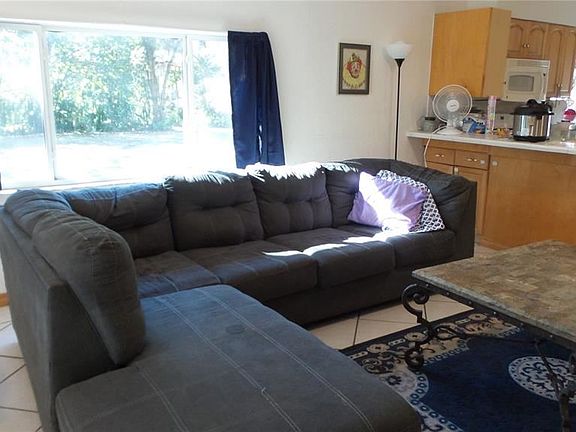 4th image of 1504 Harbor Dr