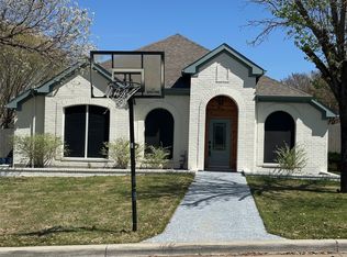 1216 Bold Forbes Dr, Grand Prairie, TX 75052