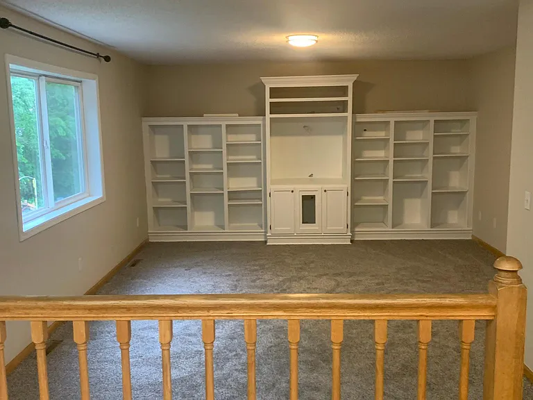 5745 Yucca Ln N — Photo 3