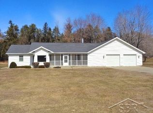 11590 Andrews Rd, Saint Charles, MI 48655