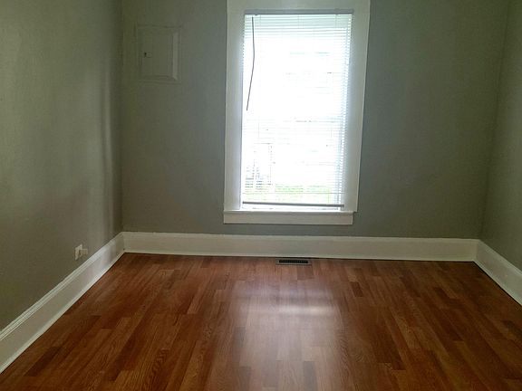 2nd image of 107 E Maryland Ave