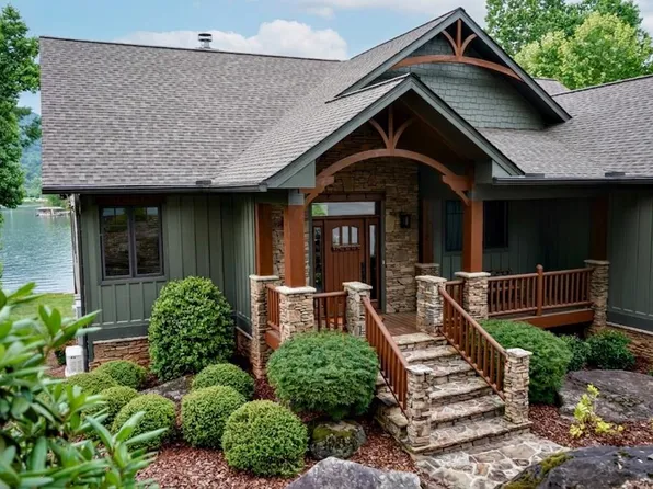 577 Beech Cove Dr, Hiawassee, GA 30546