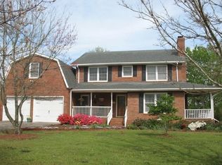 1394 Carver Rd, Griffin, GA 30224