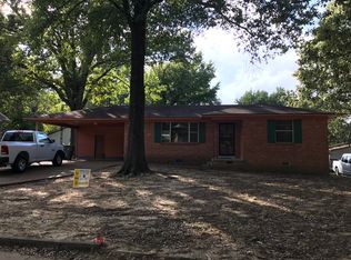 3949 Bishops Bridge Rd, Memphis, TN 38118