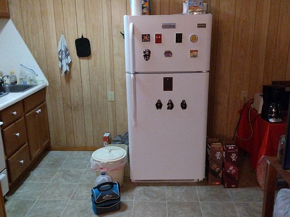 3rd image of 708 N Lincoln St #4
