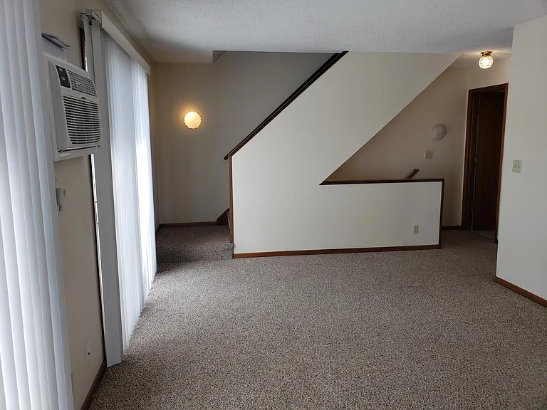 429 Dexter St — Photo 4