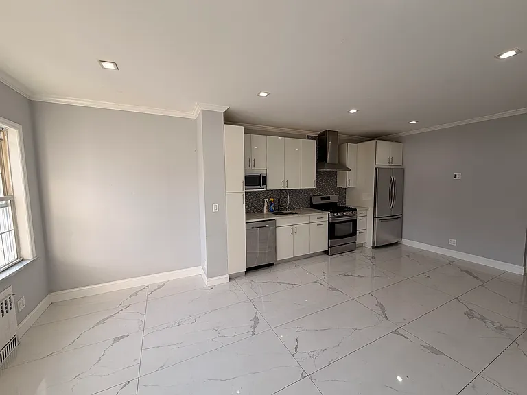 253 Alter Ave #1 — Photo 3