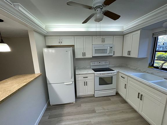 3rd image of 28150 Pine Haven Way APT 28