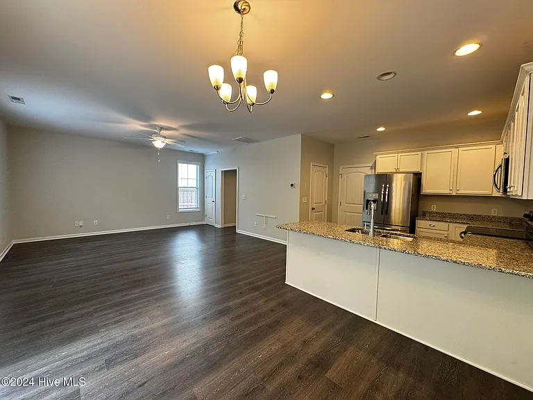 9393 Cassadine Ct — Photo 6