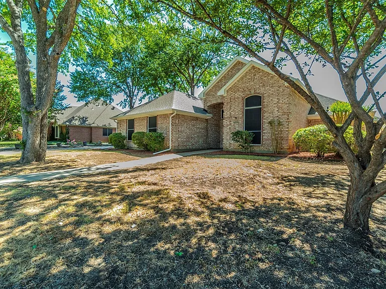 3608 Marianne Cir — Photo 16